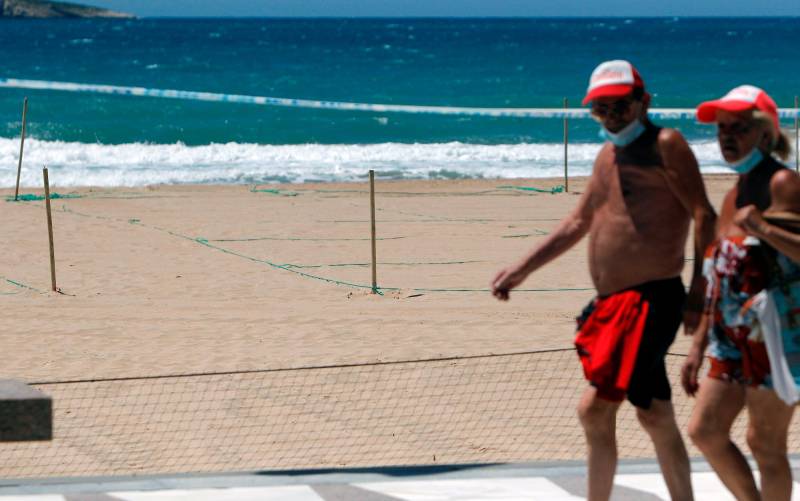Así está parcelada la primera playa grande de España