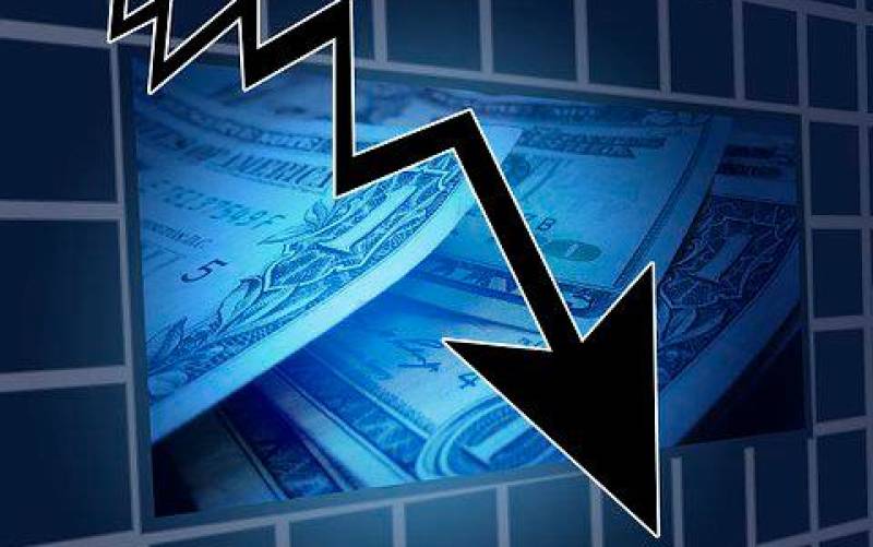 El Ibex cayó un 5,04%, el mayor retroceso en tres meses