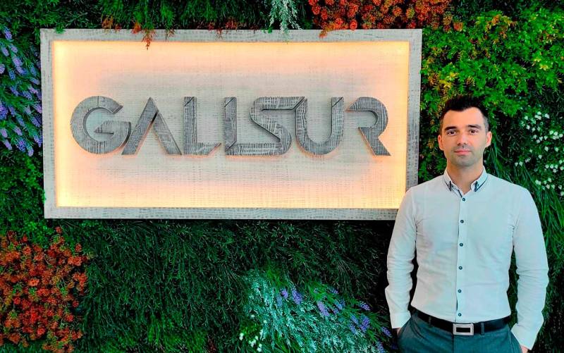  Jesús López Conde, director general de la empresa Aluminios Galisur, que tiene abiertas varias ofertas de empleo para su sede central, ubicada en el Polígono Industrial Fridex, en Alcalá de Guadaíra.