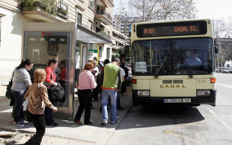 El autobús urbano de Alcalá de Guadaíra supera el examen anual