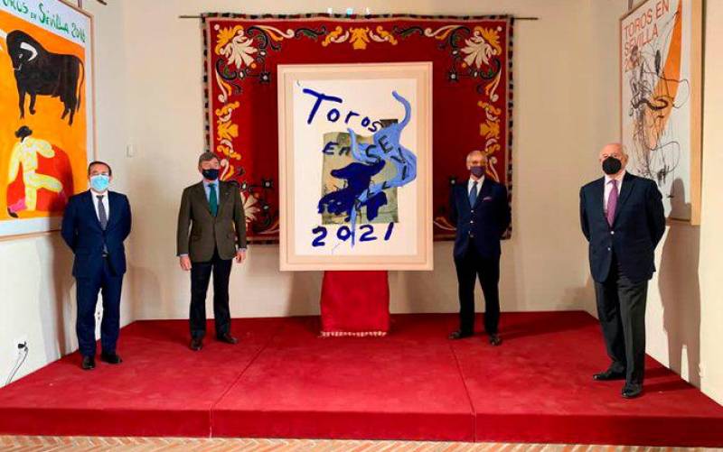 Miguel Briones, Santiago Domecq, el galerista Pepe Cobo y Ramón Valencia en la presentación del cartel pictórico de la temporada. Foto: Toromedi