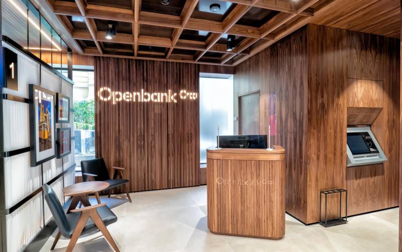 Openbank ofrece 2.000 euros por invitar a 'amigos' a contratar o cambiar su hipoteca