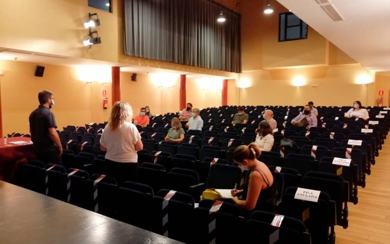 Encuentro celebrado este miércoles en Gerena para aunar las reclamaciones sanitarias ante la Junta de Andalucía (Foto: Ayuntamiento de Gerena).