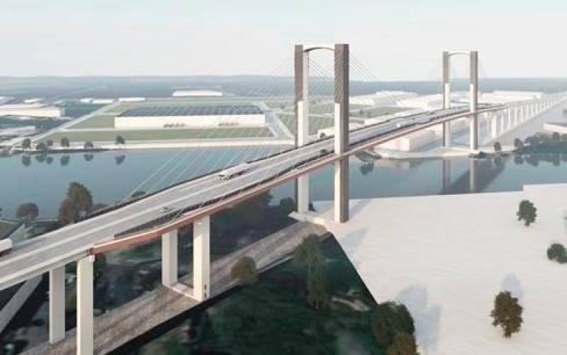 Acciona ampliará el Puente del Centenario por 71,4 millones de euros