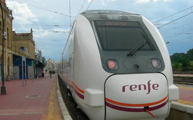 Un avería en la catenaria afecta al tren Huelva-Sevilla