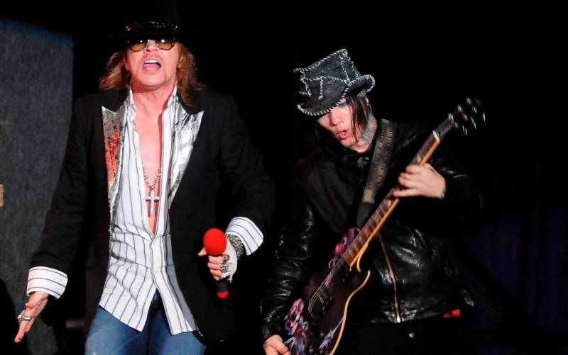 Guns n' Roses posponen su concierto en Sevilla