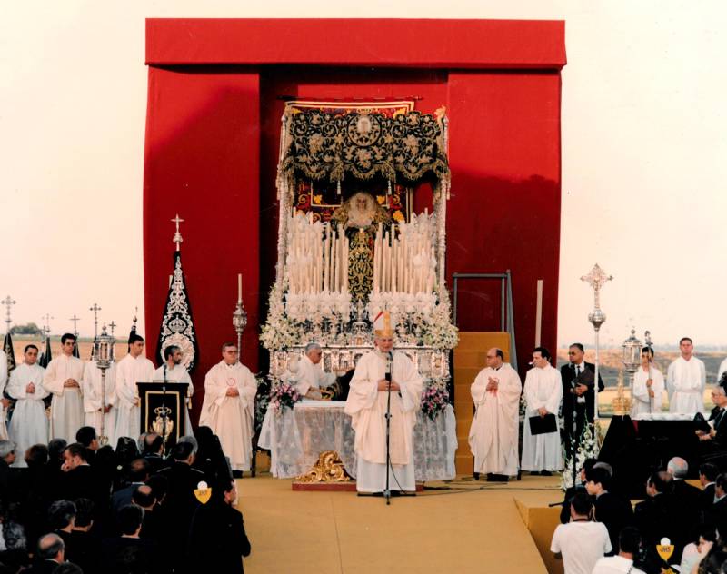 La Soledad de Alcalá del Río celebra hoy las bodas de plata de su coronación canónica