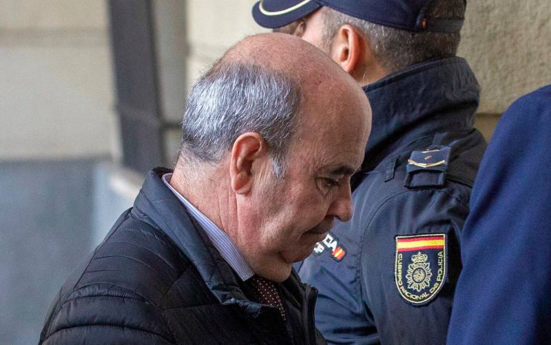 Seis años de cárcel a Griñán y 9 años de inhabilitación al ex presidente Chaves