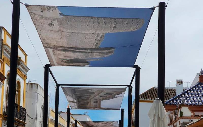 Un museo en forma de toldos en el cielo de Marchena