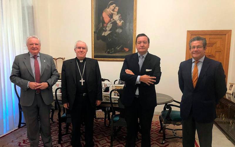 El arzobispo de Sevilla recibe a la Patronal del Turismo
