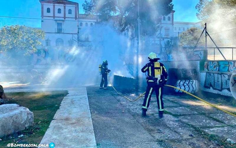 Sobresalto en Alcalá de Guadaíra por un incendio