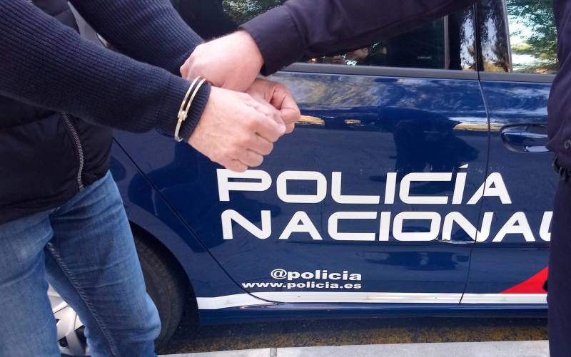 Dos detenidos por asaltar a una anciana en su domicilio de Nervión