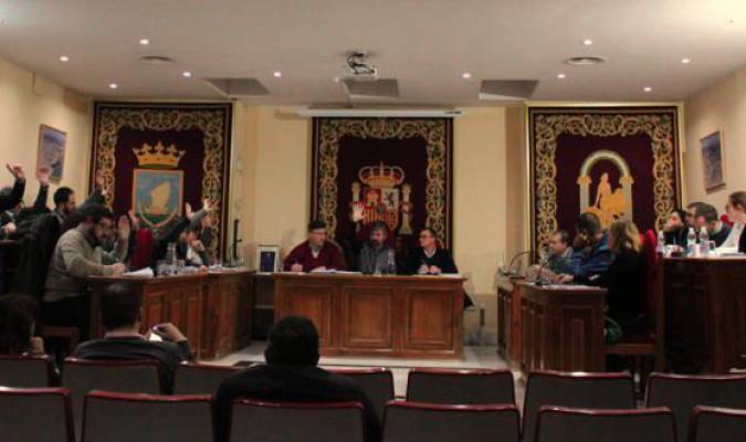 Pleno del Ayuntamiento de Coria del Río. / F. C.