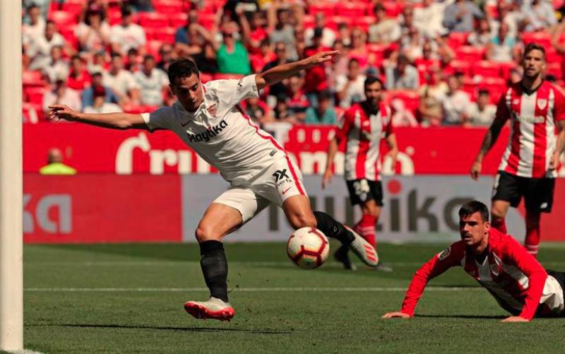 Ben Yedder anotó el primer gol del Sevilla en el último partido de liga ante el Athletic. / EFE