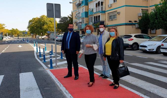 Nuevos pasos de peatones con refugio en Sevilla