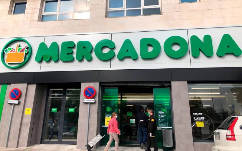 Mercadona reabre su 35 supermercado reformado de Sevilla
