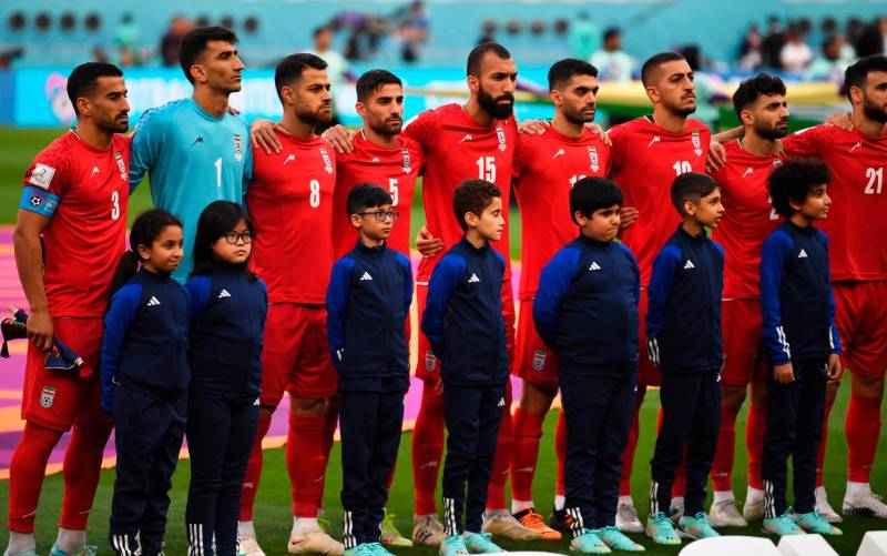 Dura protesta de los futbolistas iraníes dirigida al régimen