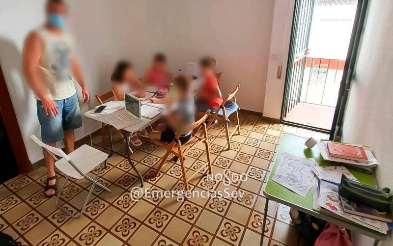 Clausurada una guardería clandestina en Sevilla con 12 menores