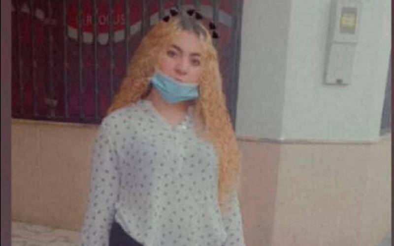 Buscan a una menor de 17 años desaparecida en Sevilla, madre de un bebé de 4 meses