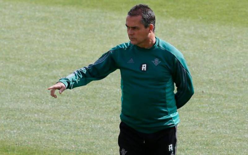 Rubi es destituido como entrenador del Betis