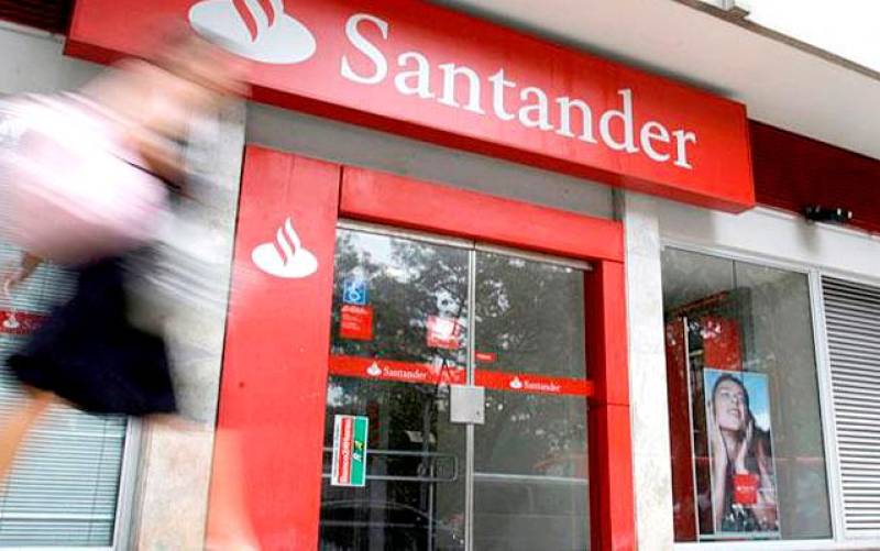 Una sucursal del banco Santander. / EFE