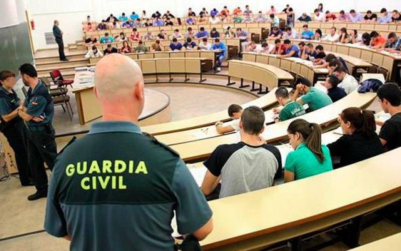 Oposiciones a guardia civil. / El Correo