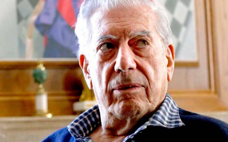 El escritor Mario Vargas Llosa. / EFE-Kiko Huesca