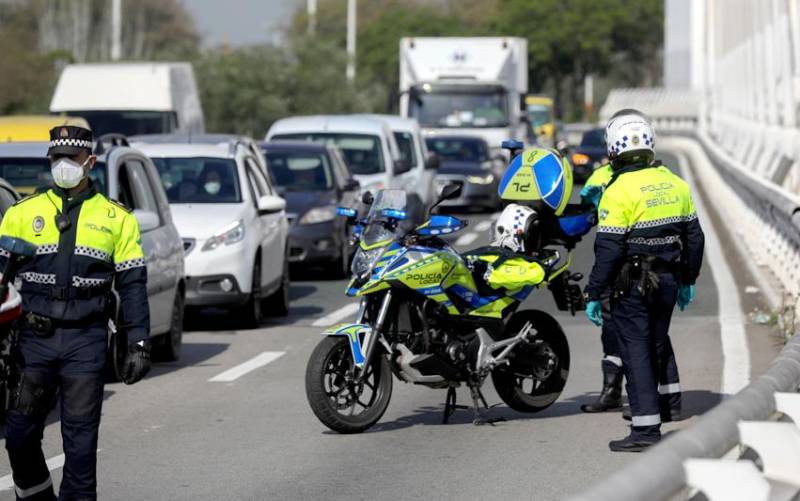 Control policial en Sevilla.