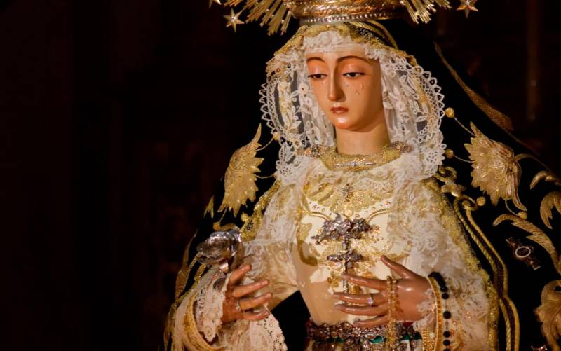 Nuestra Señora de la Soledad, Patrona de Cantillana (Foto: Hermandad de la Soledad de Cantillana)
