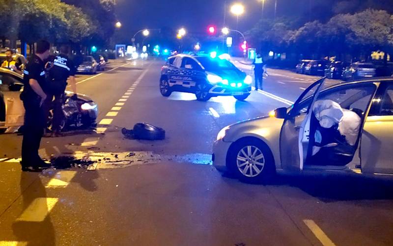 Un conductor borracho y sin carné provoca un grave accidente en Sevilla capital