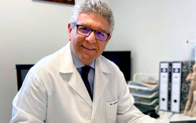 El doctor Delfín Galiano Orea.
