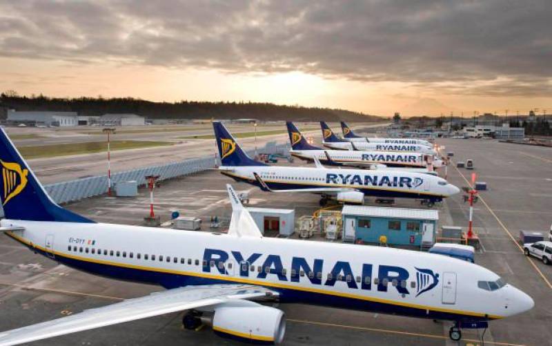 Ryanair saca vuelos desde Sevilla y Málaga por menos de 10 euros