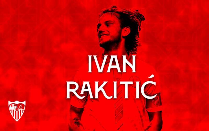 Rakitic vuelve al Sevilla y firma un contrato hasta 2022