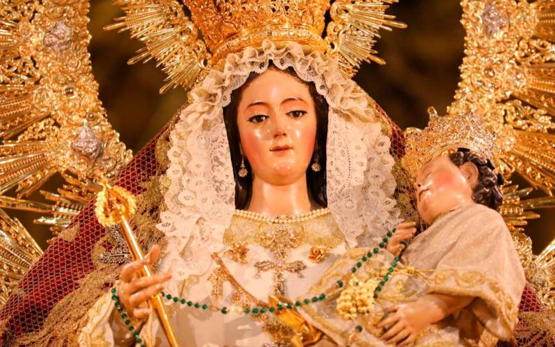 En directo | Salida procesional del Rosario de la Macarena