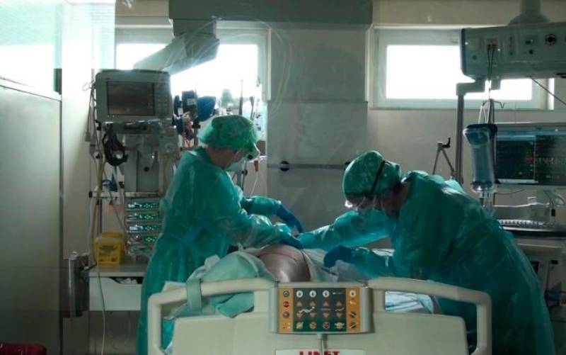 Continúa en descenso el número de hospitalizados en Andalucía