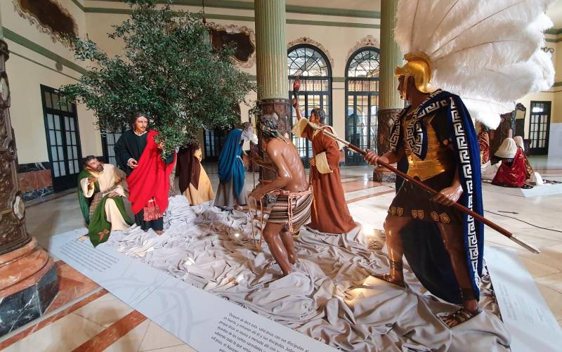 Así es la muestra «Escenas de la Pasión. Misterios de Sevilla» del Casino de la Exposición