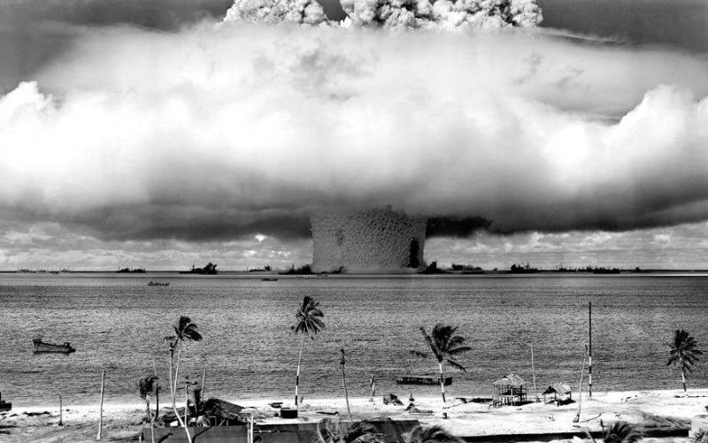 Prueba nuclear en el atolón Bikini. / El Correo