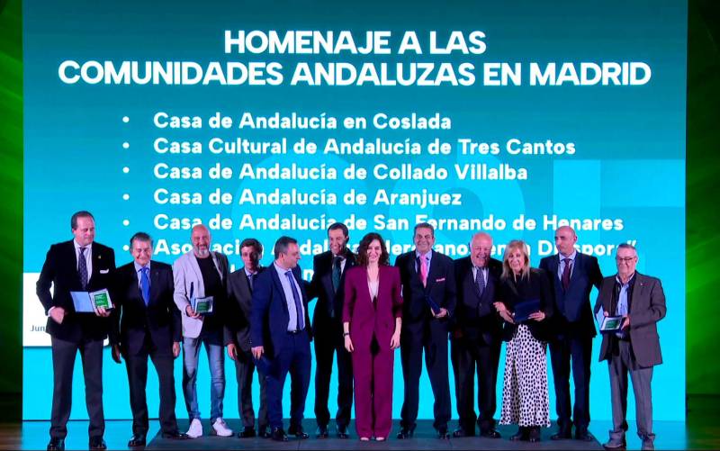 Homenaje a las comunidades andaluzas de Madrid