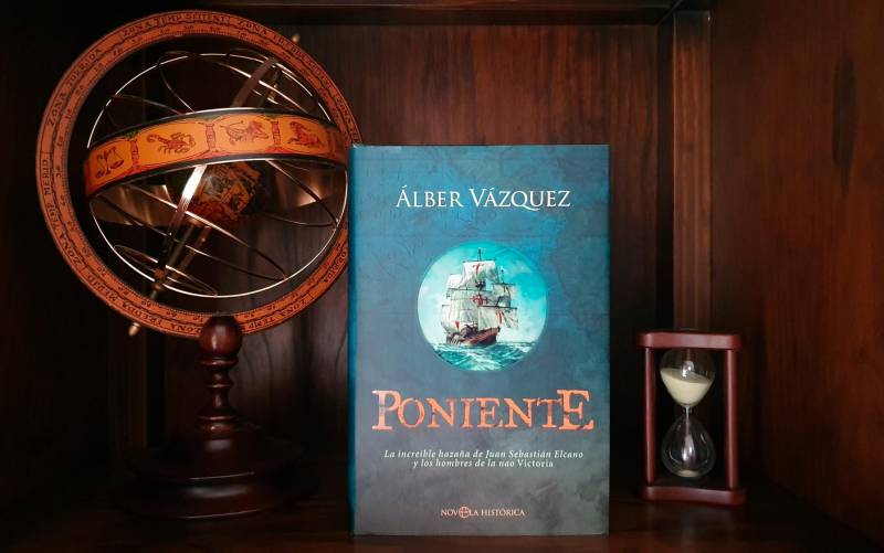Un ejemplar de ‘Poniente’ de Alber Vázquez. / Fotografía Antonio Puente Mayor