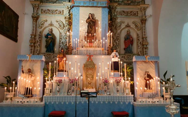 La Inmaculada Concepción vuelve a brillar con luz propia en El Pedroso