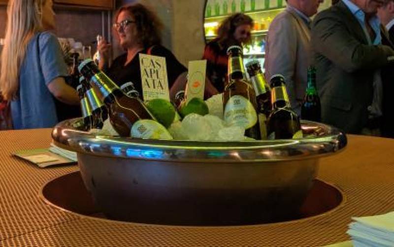 El restaurante ‘CasaPlata’ celebra sus reconocimientos al ‘Mejor Diseño’ de la mano de Cervezas Alhambra