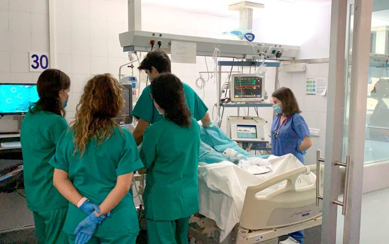 Andalucía suma la cifra más alta de hospitalizados en dos meses
