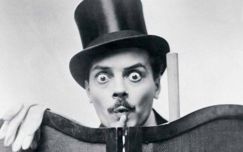 Max Linder, maestro de Chaplin, es uno de los personajes que desfilan por ‘Homo insolitus’.