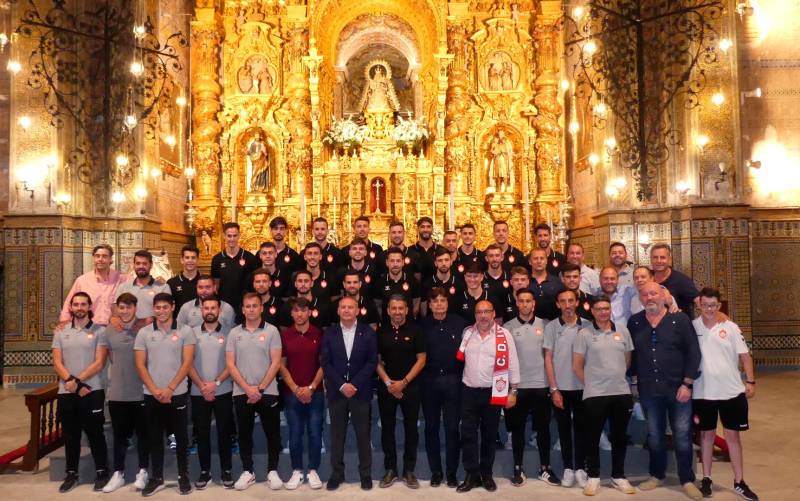 El C.D. Utrera celebra por todo lo alto su ascenso a Segunda División de la RFEF