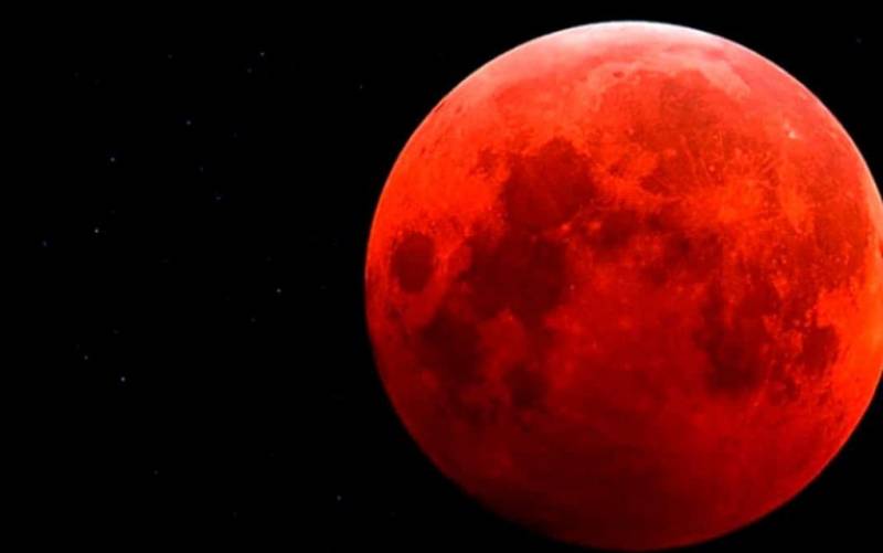 Vídeo | Superluna de sangre con eclipse lunar total