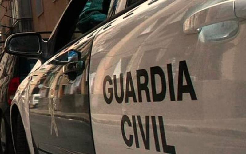 Imagen de archivo de un coche de la Guardia Civil. / El Correo