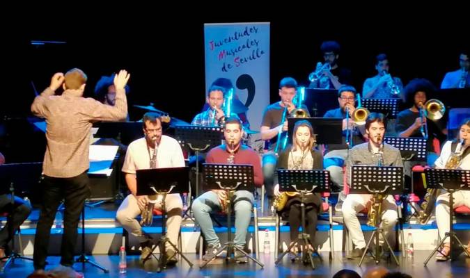 Big Band del Conservatorio Manuel Castillo. / El Correo