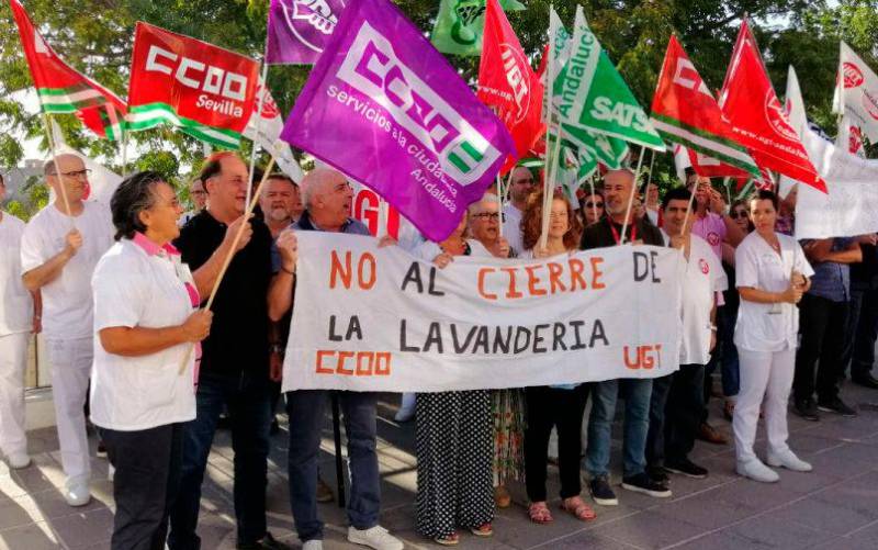 Protestas contra el cierre de la lavandería de Valme