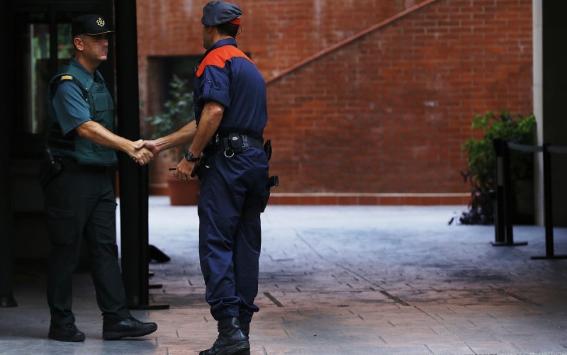 Interior asume la coordinación de todas las fuerzas de seguridad en Cataluña