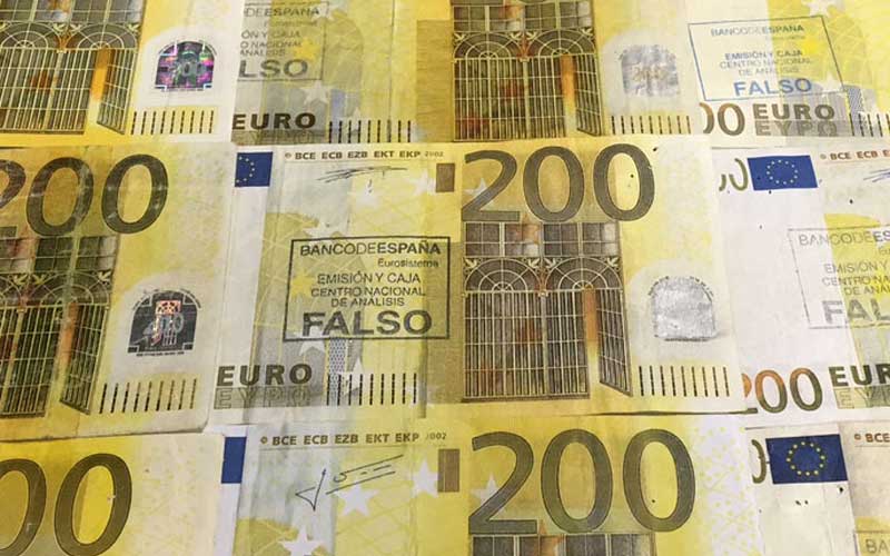 Detenidas 43 personas por comprar y vender billetes falsos de 20 y 50 euros